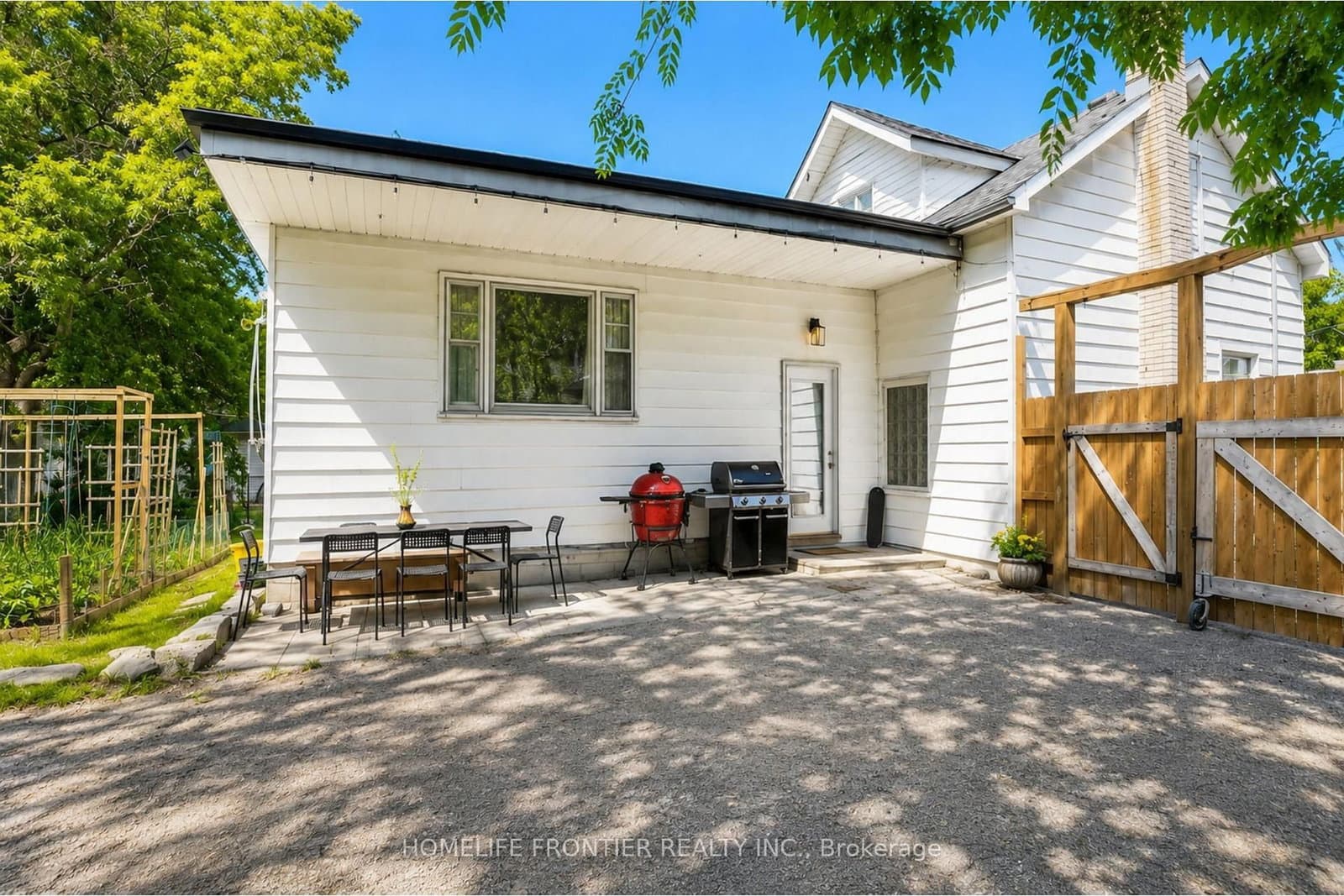 634 Gorham Street thumbnail 22