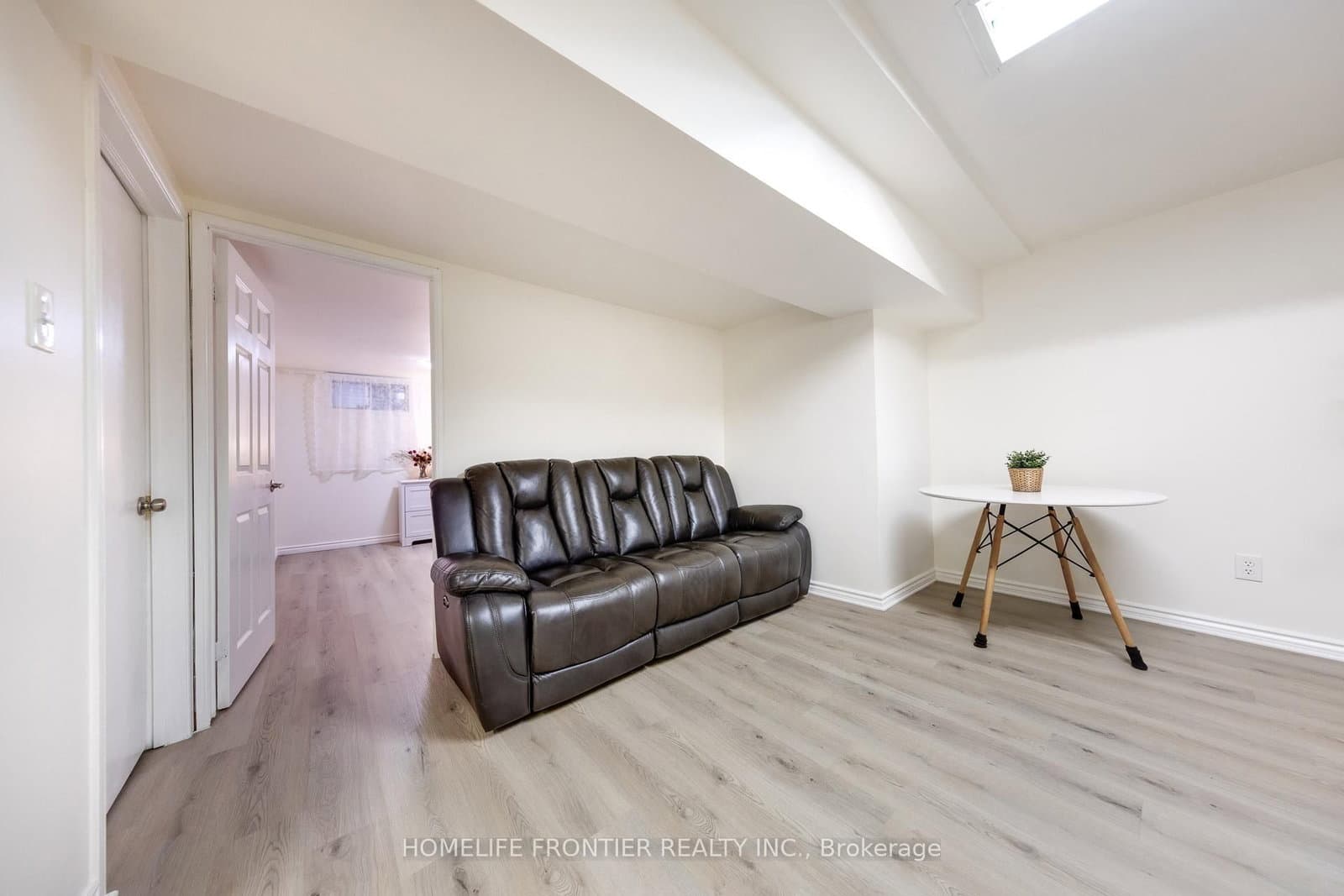 258 Conley Street, Unit Bsmt thumbnail 11
