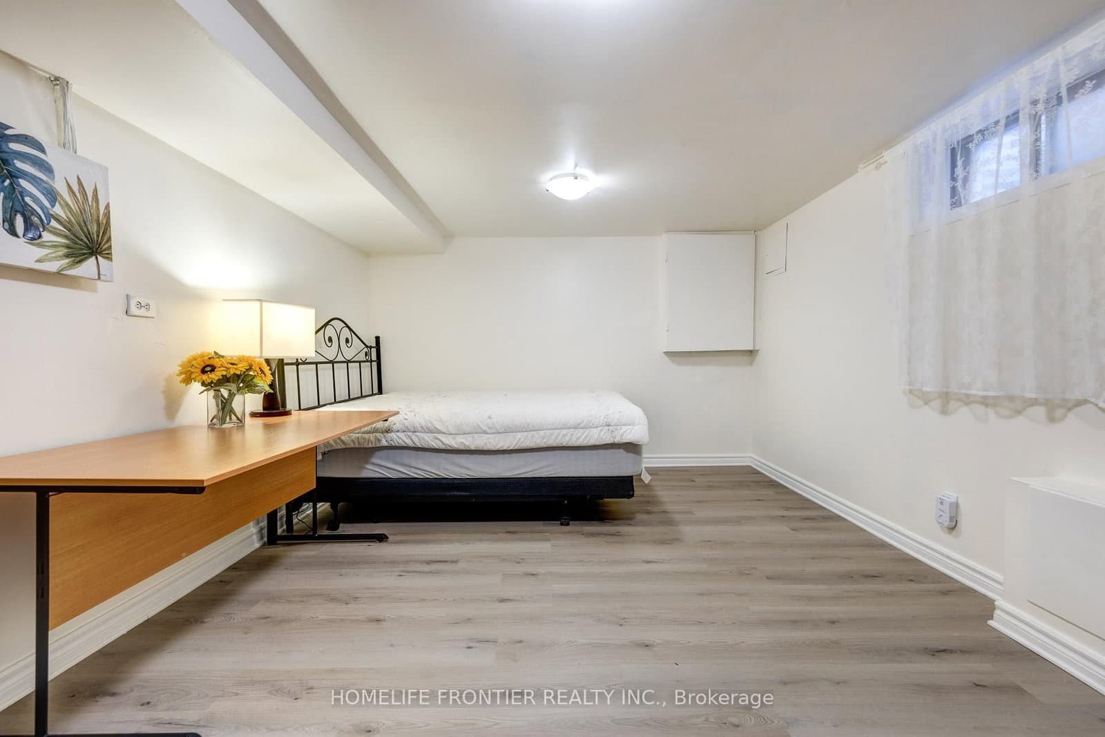 258 Conley Street, Unit Bsmt thumbnail 2
