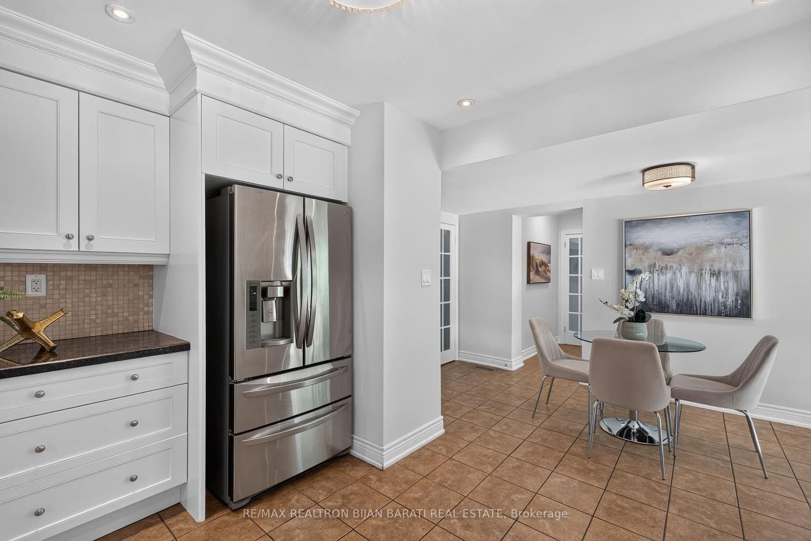 215 Grandview Avenue thumbnail 14