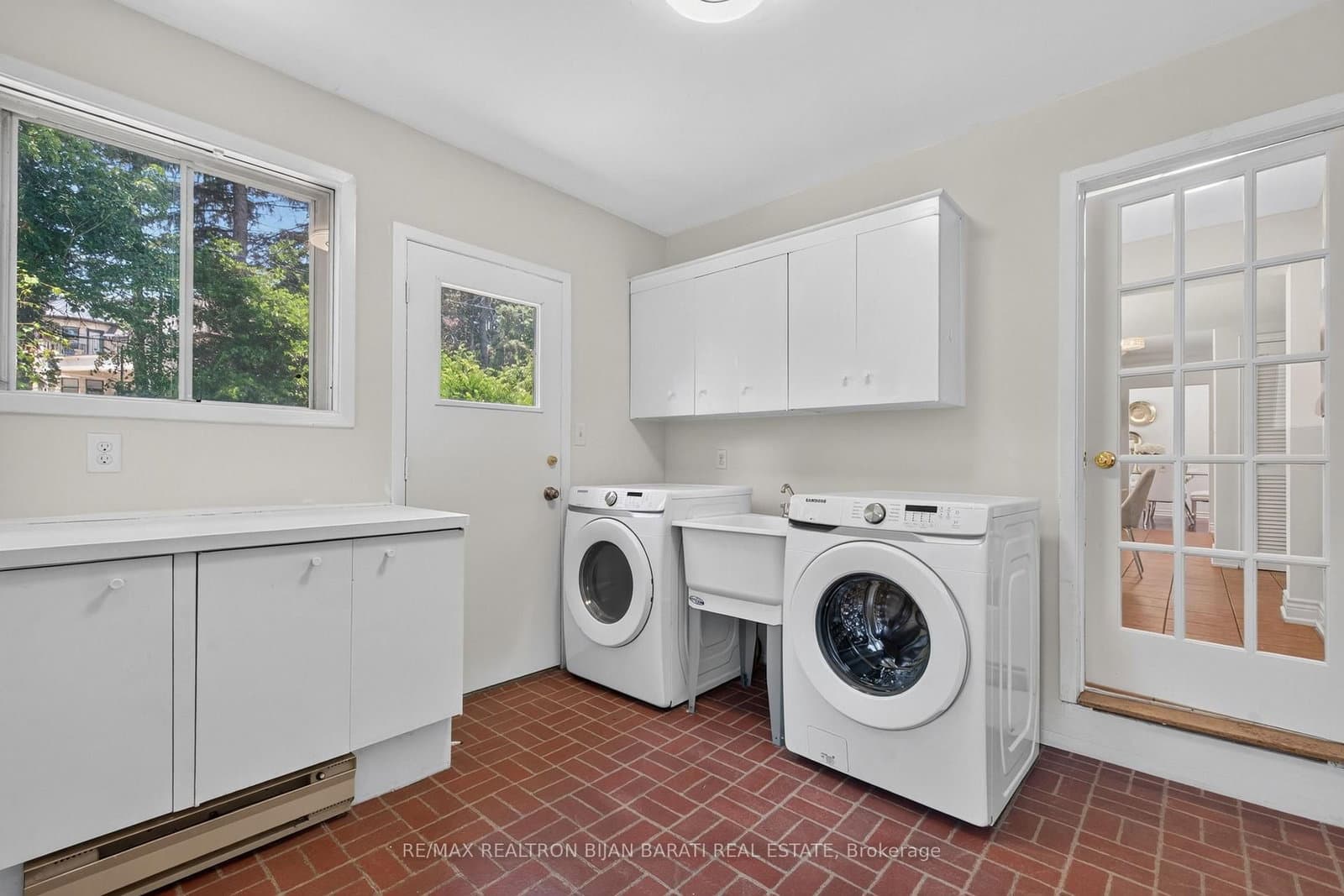 215 Grandview Avenue thumbnail 23