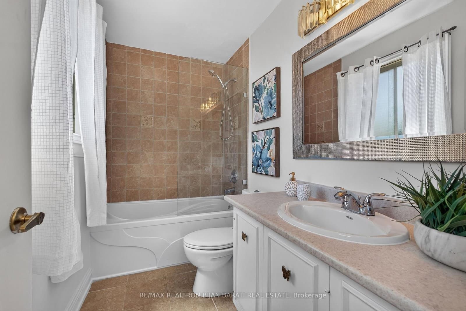215 Grandview Avenue thumbnail 31