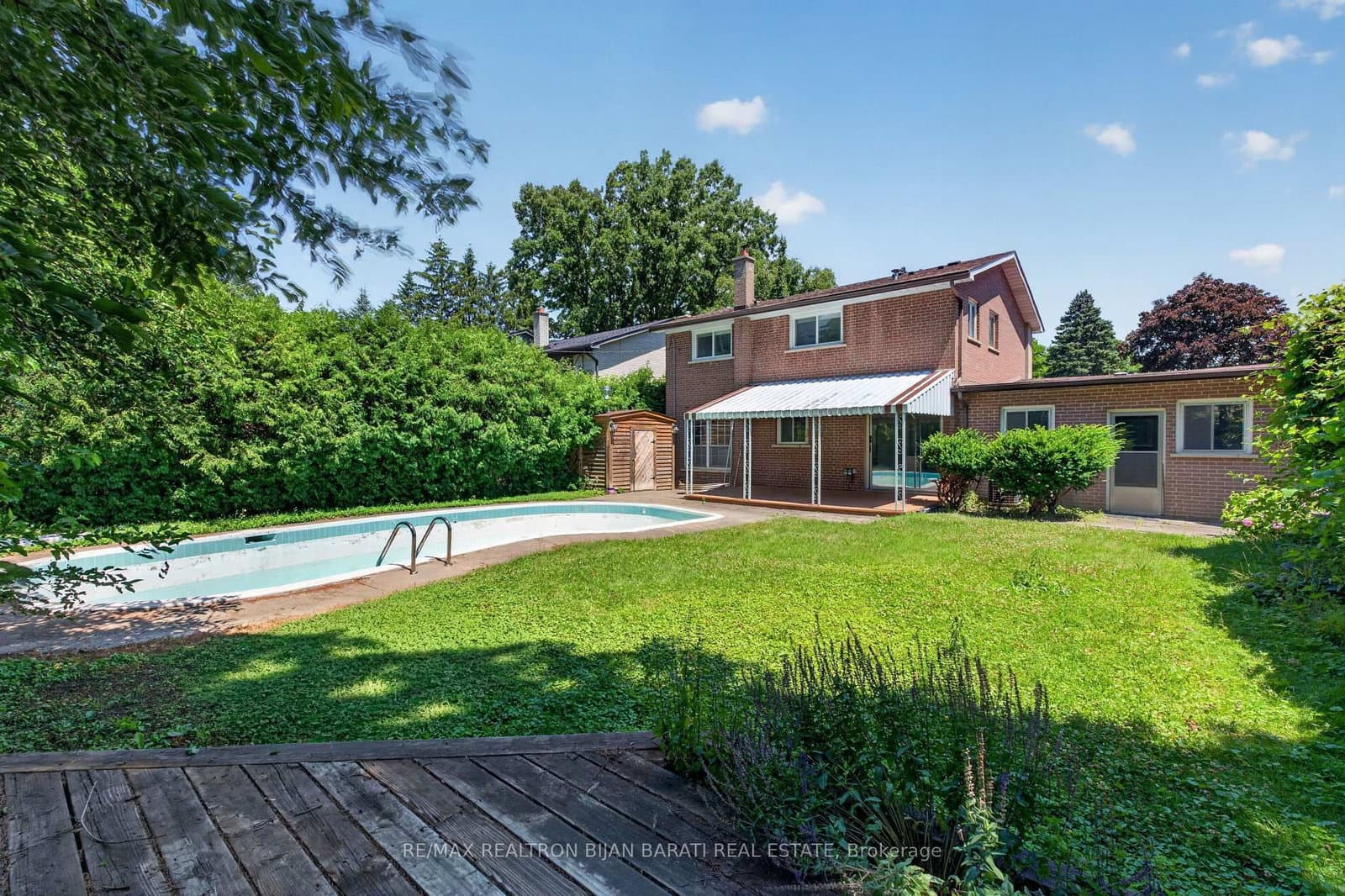 215 Grandview Avenue thumbnail 47