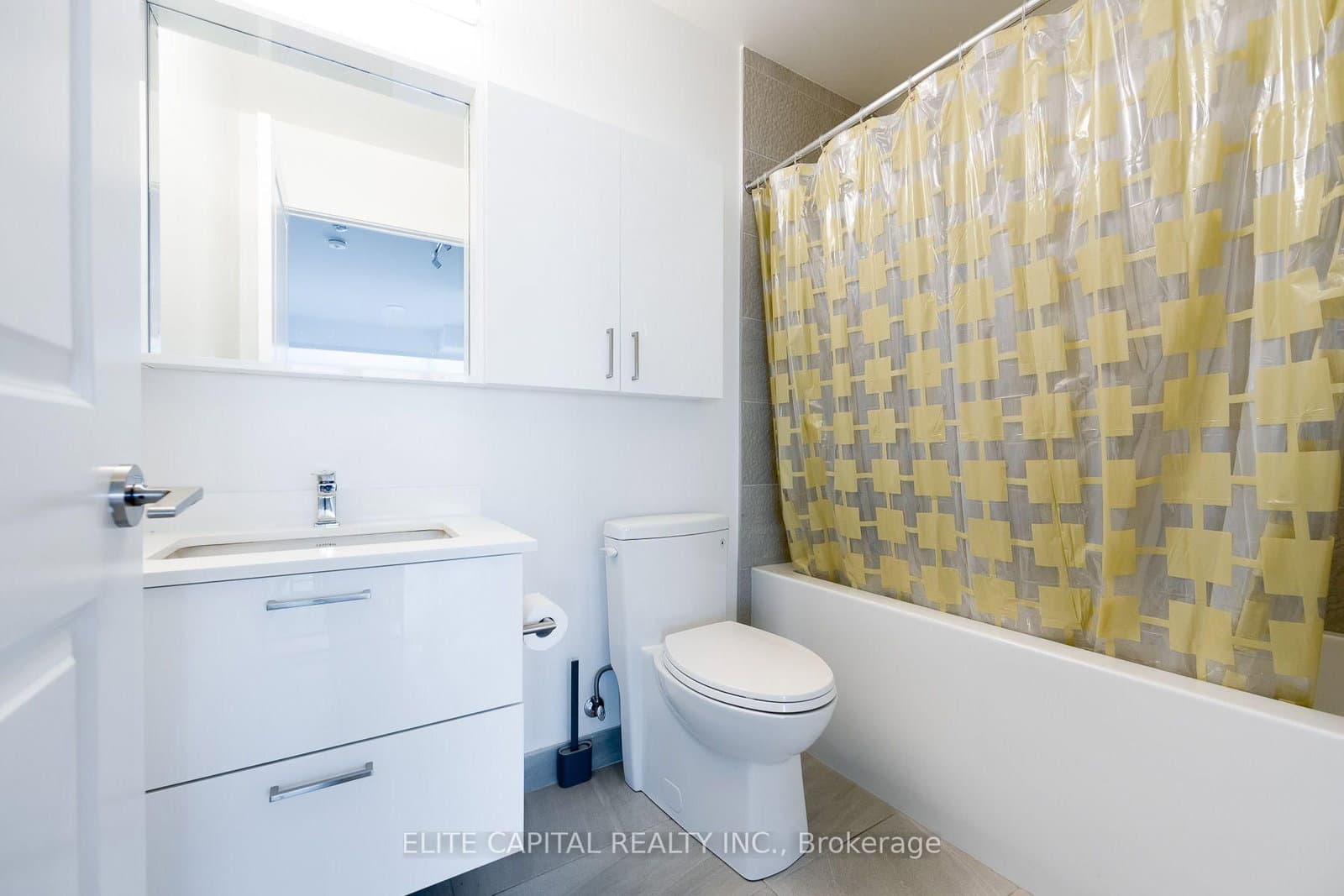 50 Upper Mall Way, Unit 428 thumbnail 10