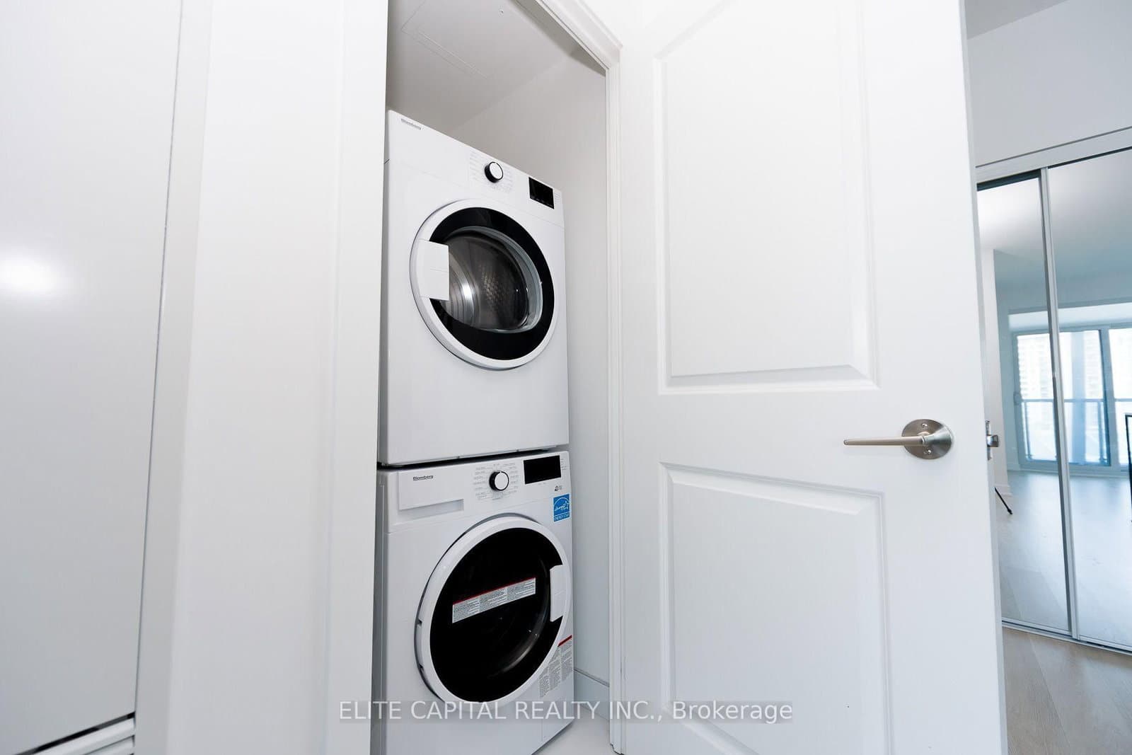 50 Upper Mall Way, Unit 428 thumbnail 11