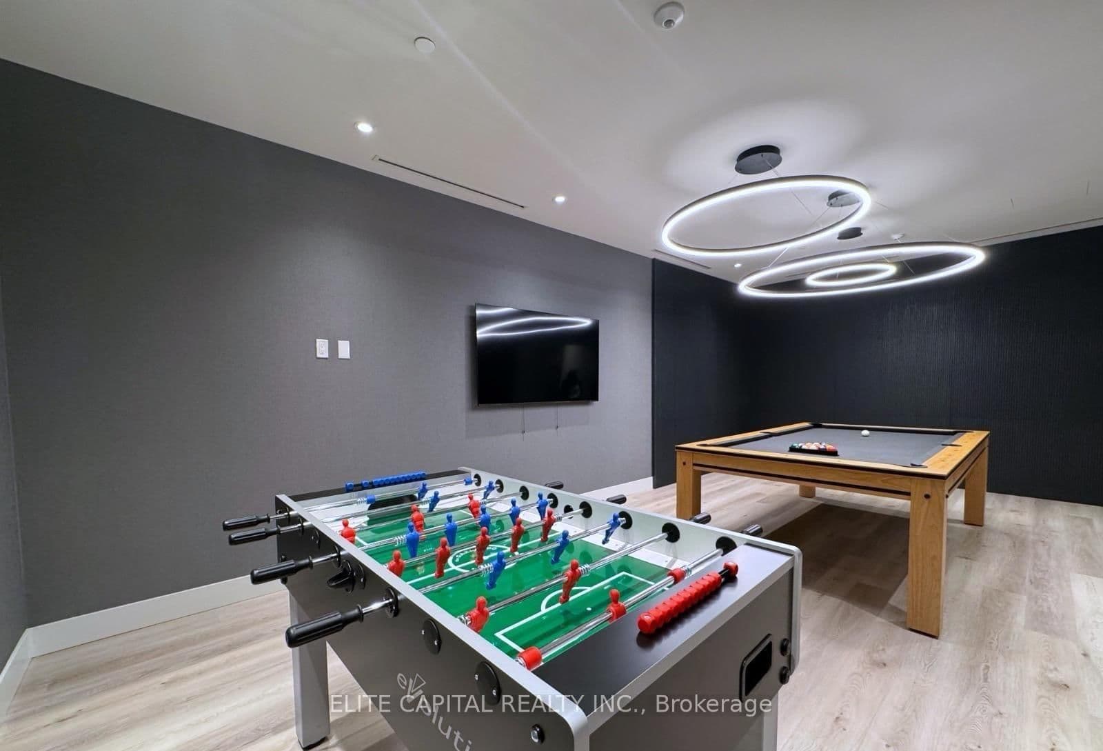 50 Upper Mall Way, Unit 428 thumbnail 16