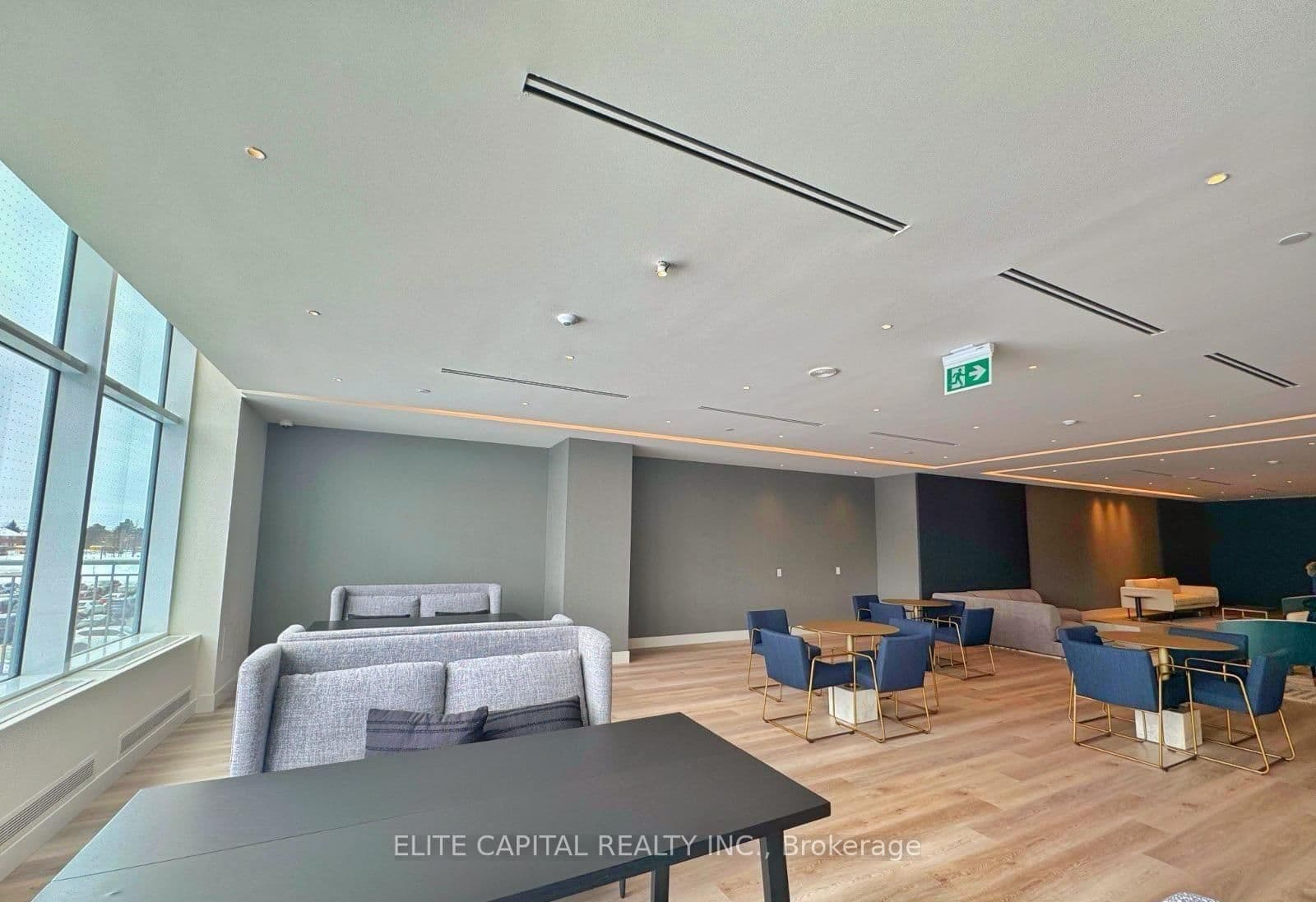 50 Upper Mall Way, Unit 428 thumbnail 18