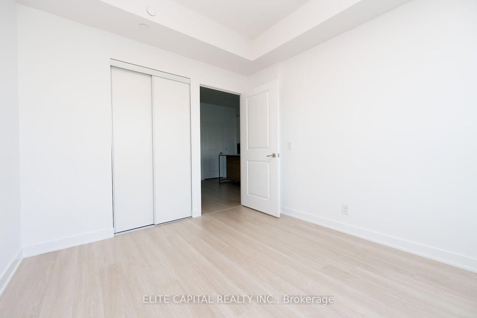 50 Upper Mall Way, Unit 428 thumbnail 5