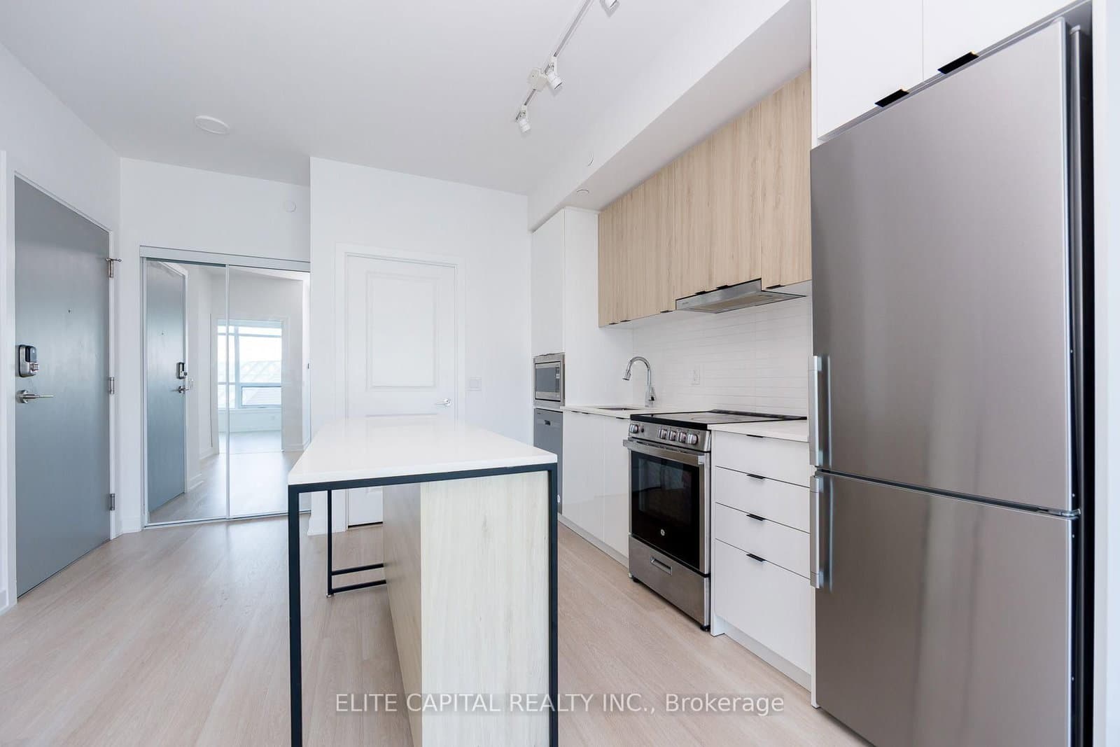 50 Upper Mall Way, Unit 428 thumbnail 6