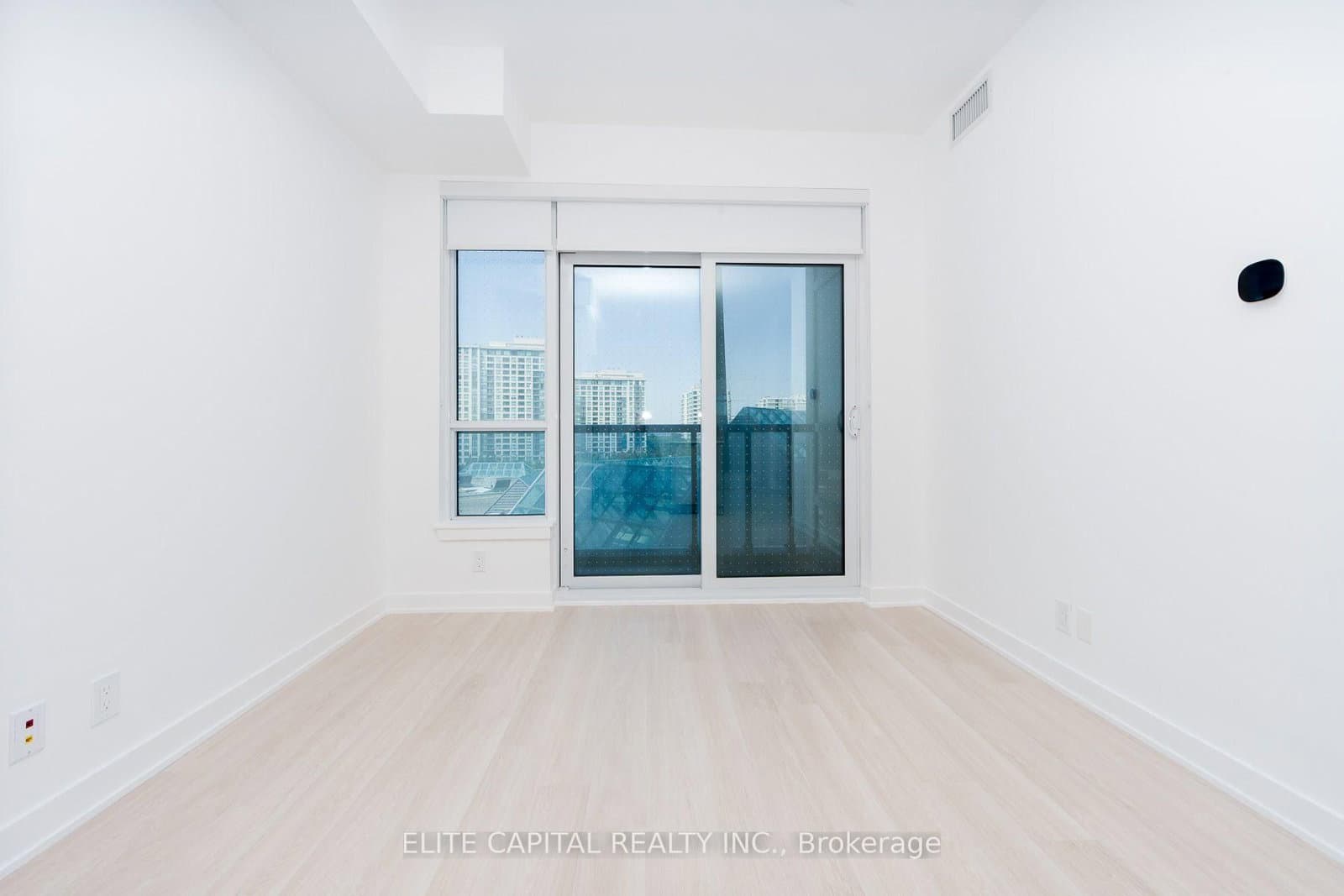 50 Upper Mall Way, Unit 428 thumbnail 8