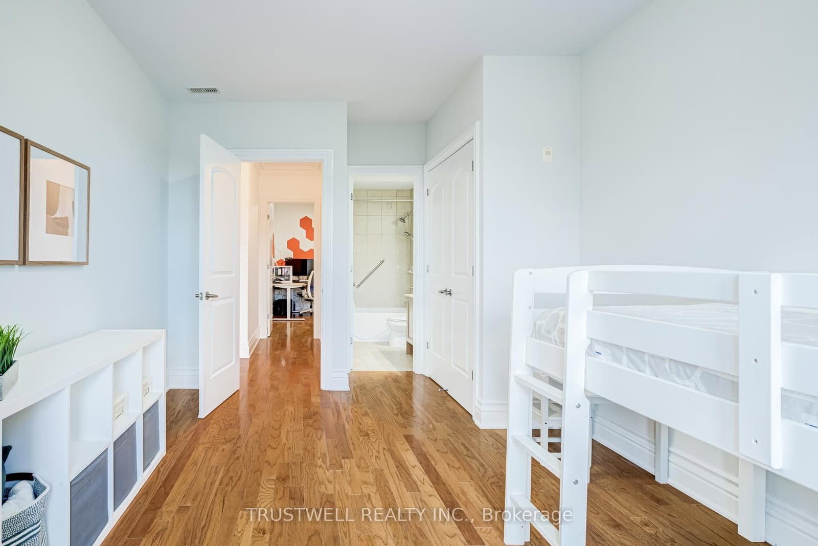 1 Verclaire Gate, Unit 303 thumbnail 17