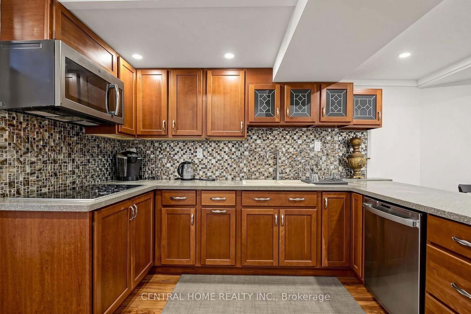 307 Alex Doner Drive N, Unit BASEMENT UNIT 1 thumbnail 15