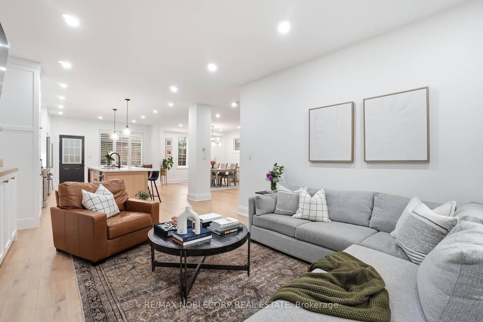 2 Glengordon Crescent thumbnail 5