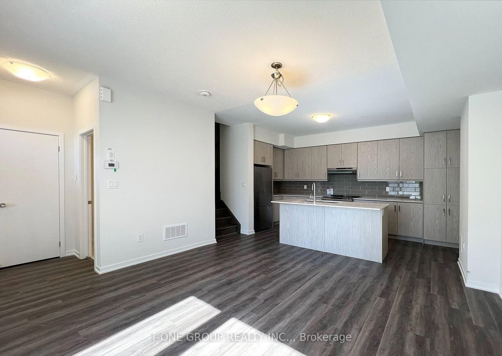 90 Honeycrisp Crescent, Unit TH 362 thumbnail 5