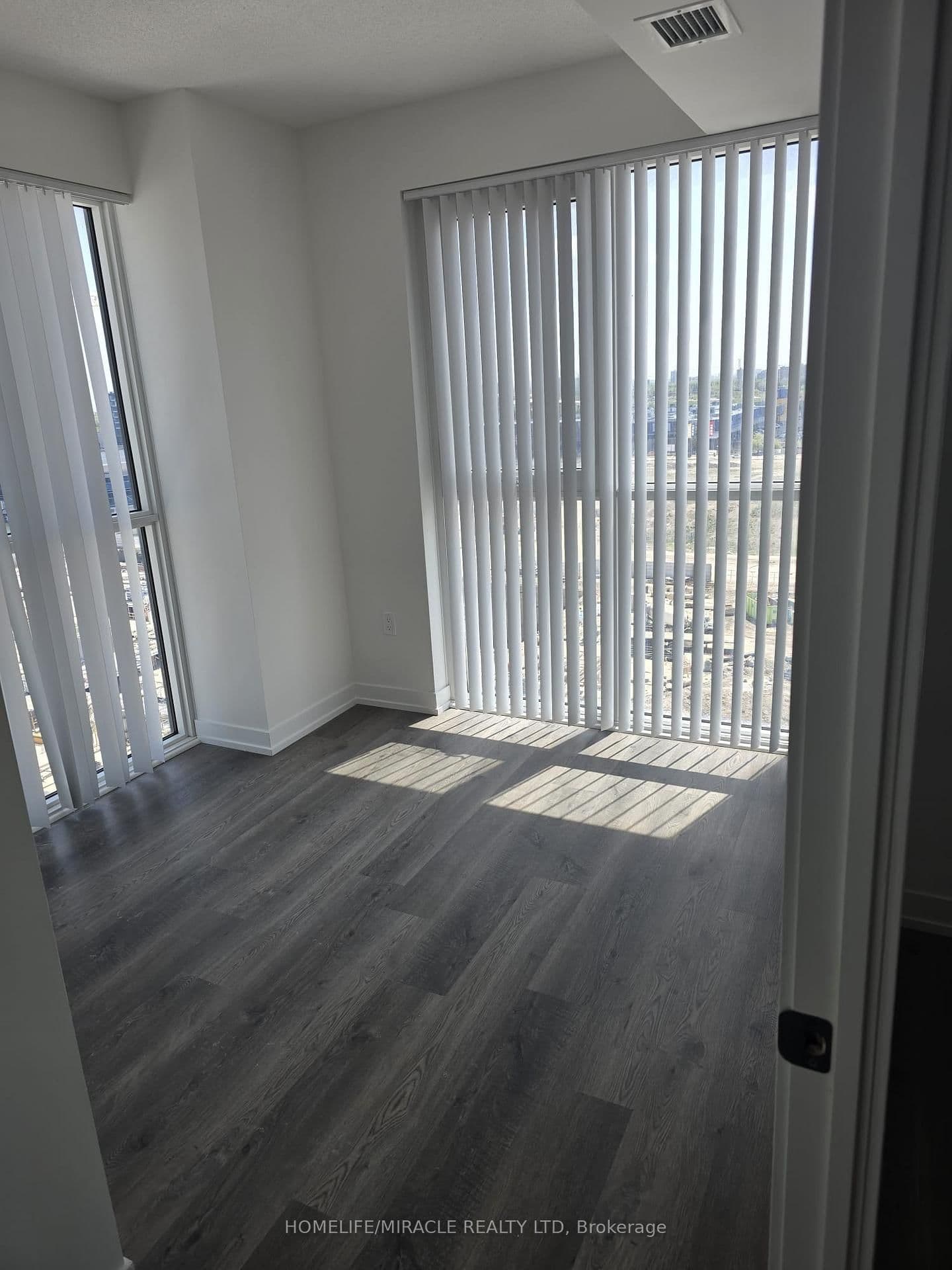 195 Commerce Street, Unit 1003 thumbnail 15