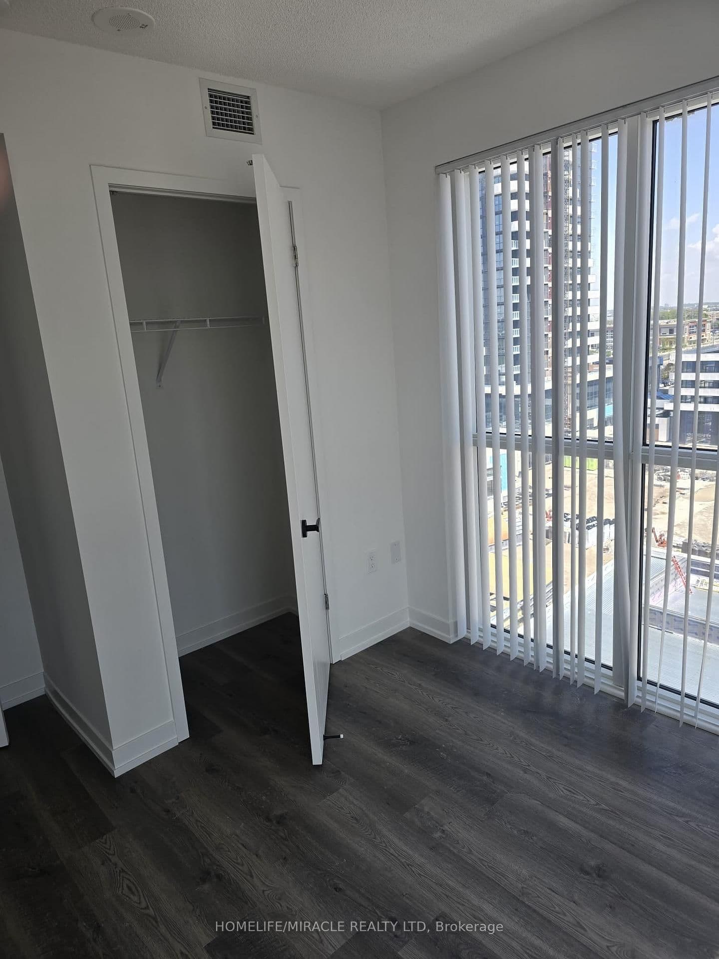 195 Commerce Street, Unit 1003 thumbnail 18