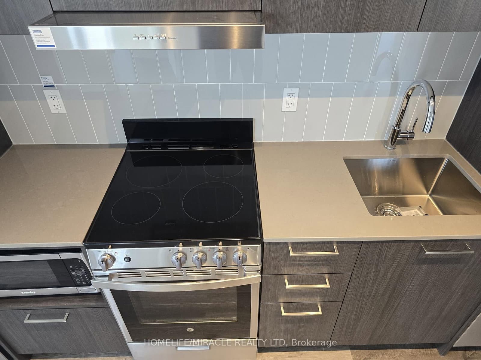 195 Commerce Street, Unit 1003 thumbnail 6