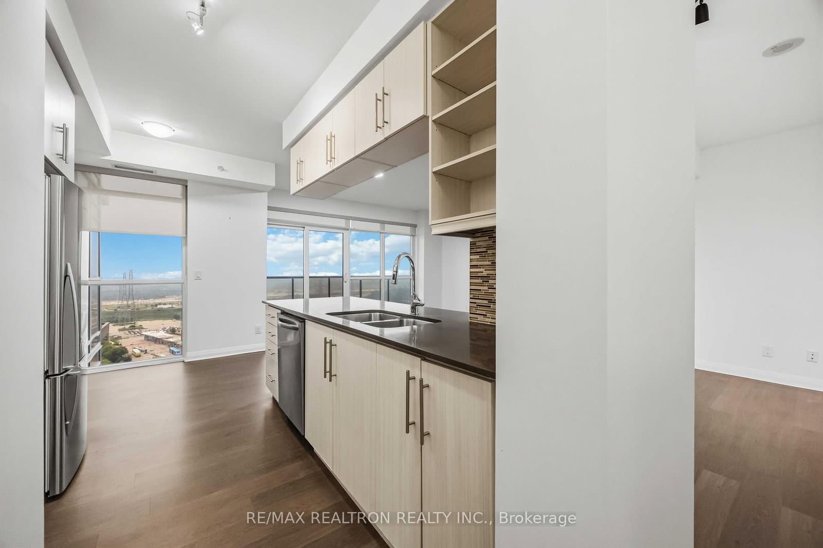 55 Oneida Crescent, Unit 1904 thumbnail 15