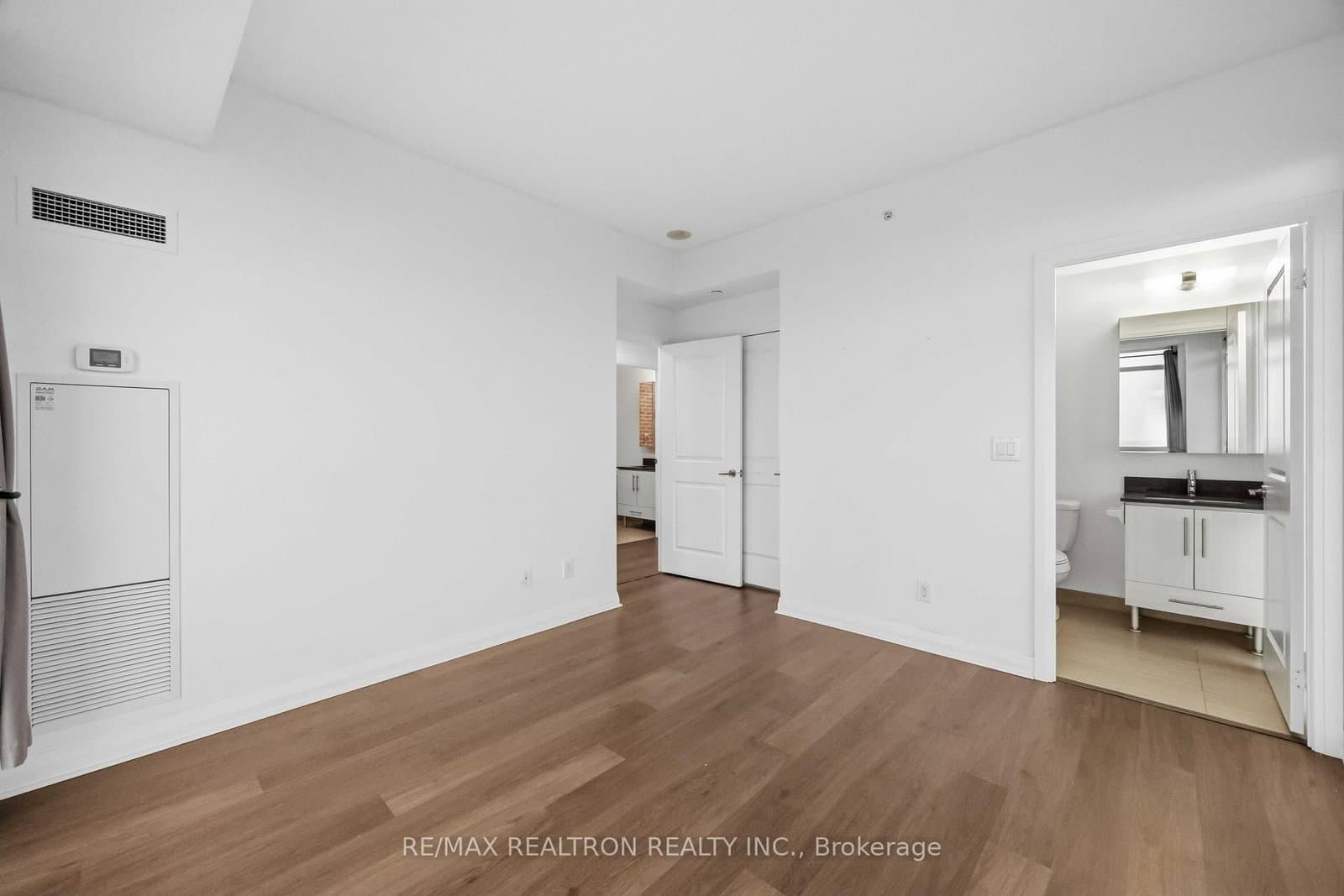 55 Oneida Crescent, Unit 1904 thumbnail 23