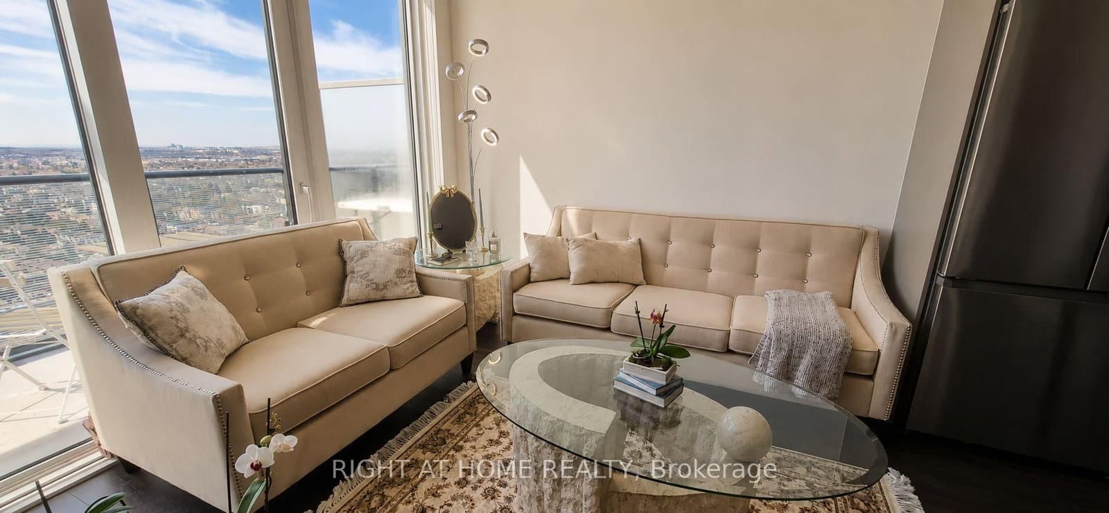 95 Oneida Crescent, Unit Ph12 thumbnail 2