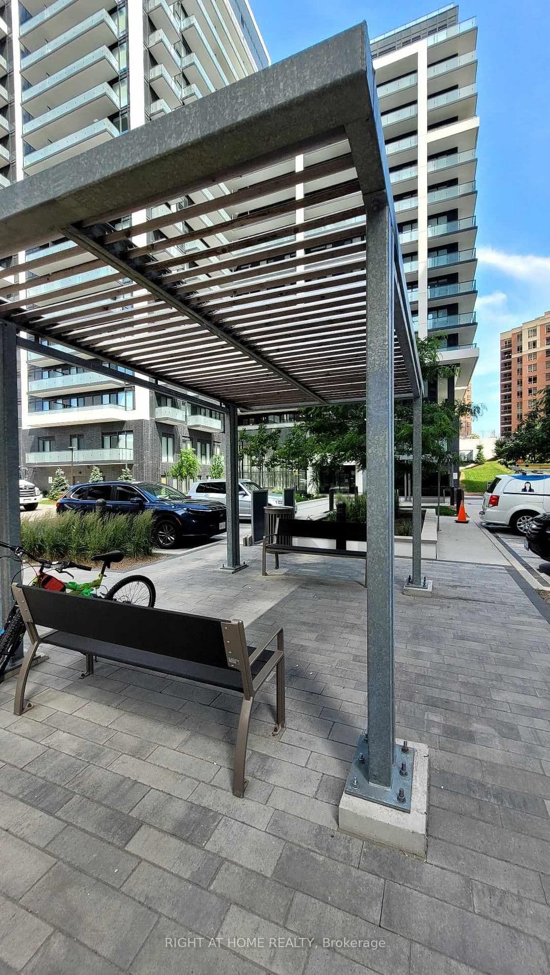 95 Oneida Crescent, Unit Ph12 thumbnail 24