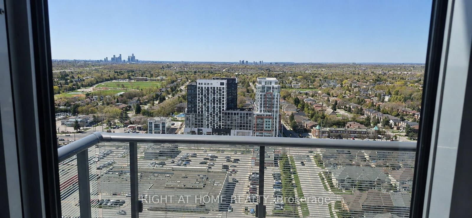 95 Oneida Crescent, Unit Ph12 thumbnail 3