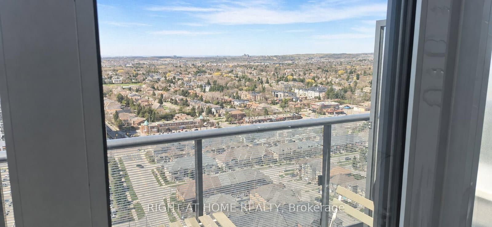 95 Oneida Crescent, Unit Ph12 thumbnail 7