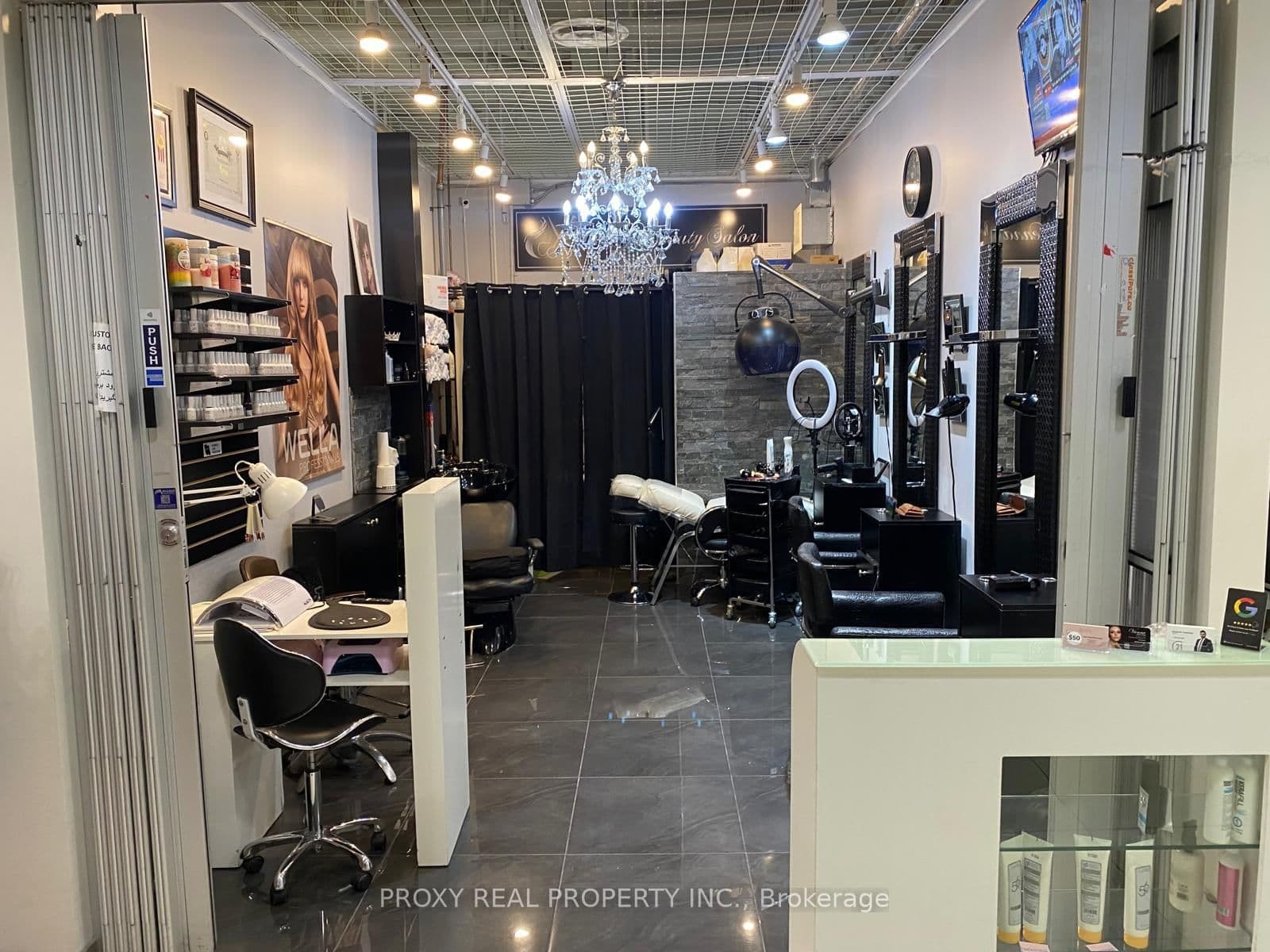 7181 Yonge Street S, Unit 102 thumbnail 4