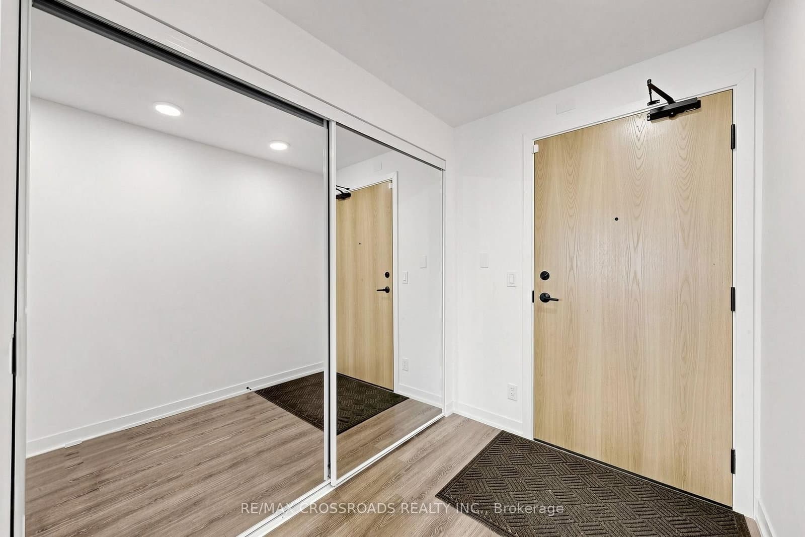 7950 Bathurst Street, Unit 902 thumbnail 4