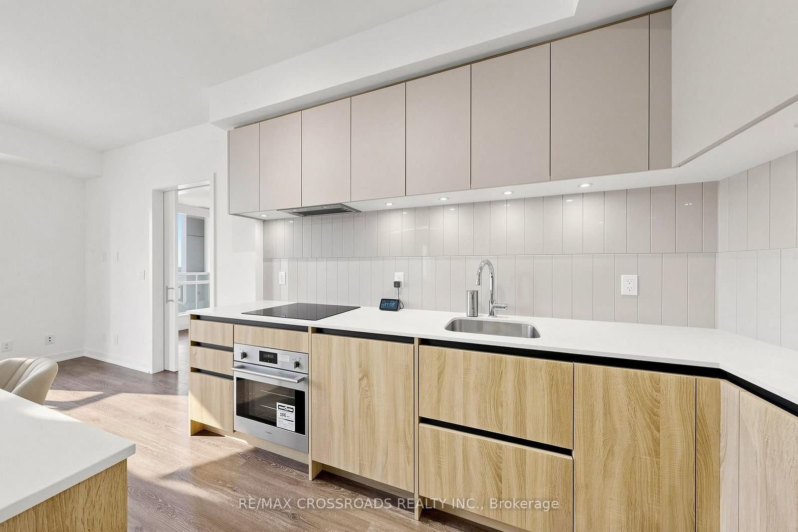 7950 Bathurst Street, Unit 902 thumbnail 9