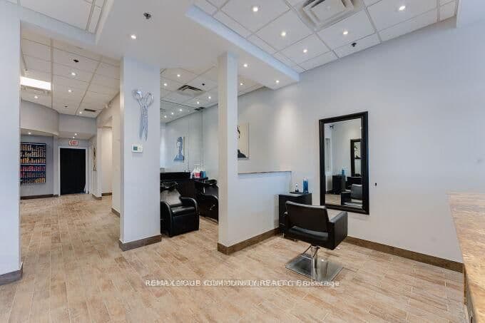 975 Major Mackenzie Drive, Unit 3 thumbnail 13