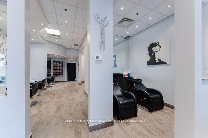 975 Major Mackenzie Drive, Unit 3 thumbnail 23