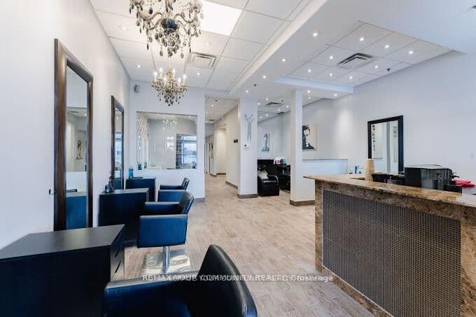 975 Major Mackenzie Drive, Unit 3 thumbnail 9