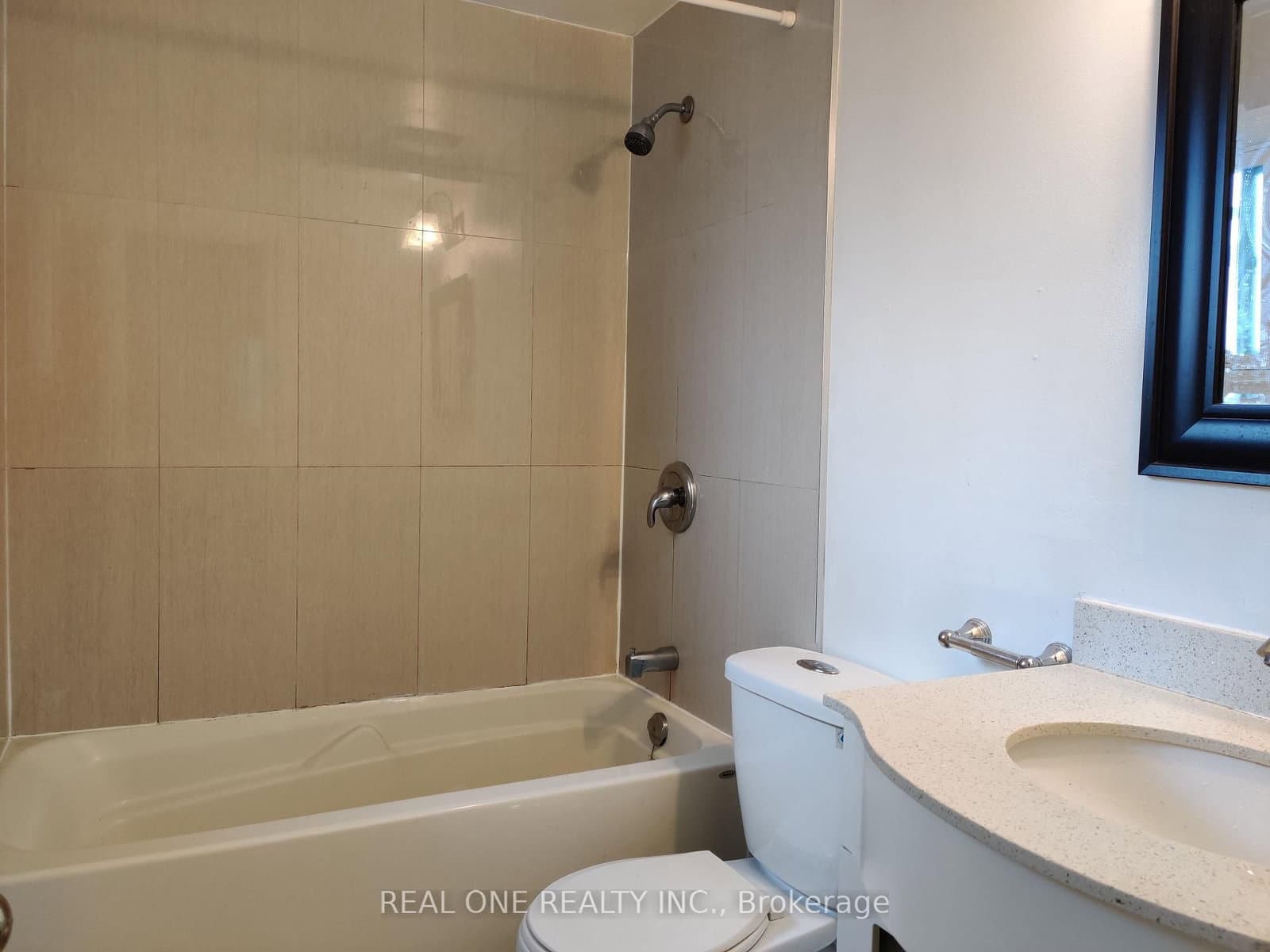93 Southdale Drive, Unit Upper thumbnail 8