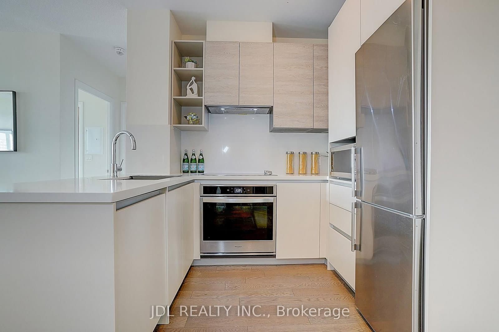 398 Highway 7 Street E, Unit 303 thumbnail 14