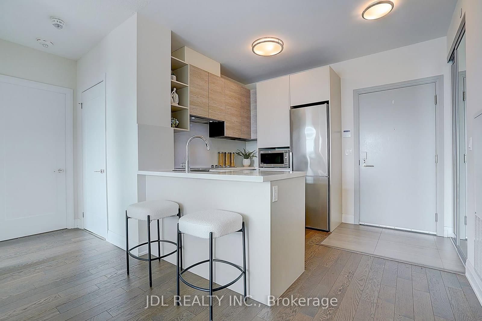 398 Highway 7 Street E, Unit 303 thumbnail 16