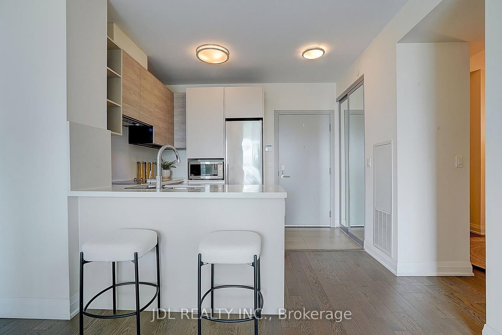 398 Highway 7 Street E, Unit 303 thumbnail 17