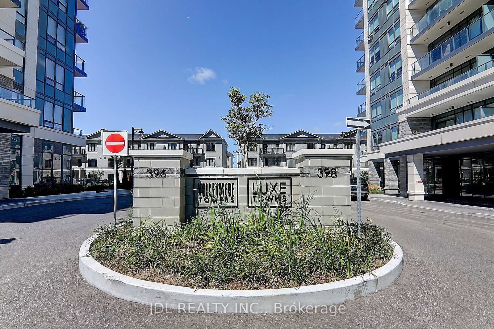 398 Highway 7 Street E, Unit 303 thumbnail 3