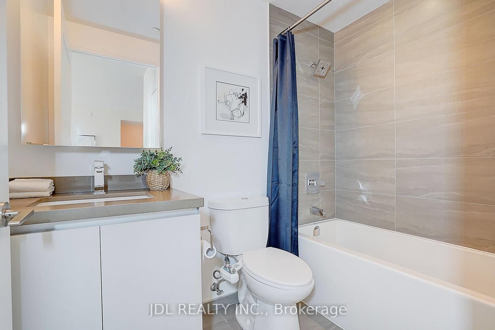 398 Highway 7 Street E, Unit 303 thumbnail 36