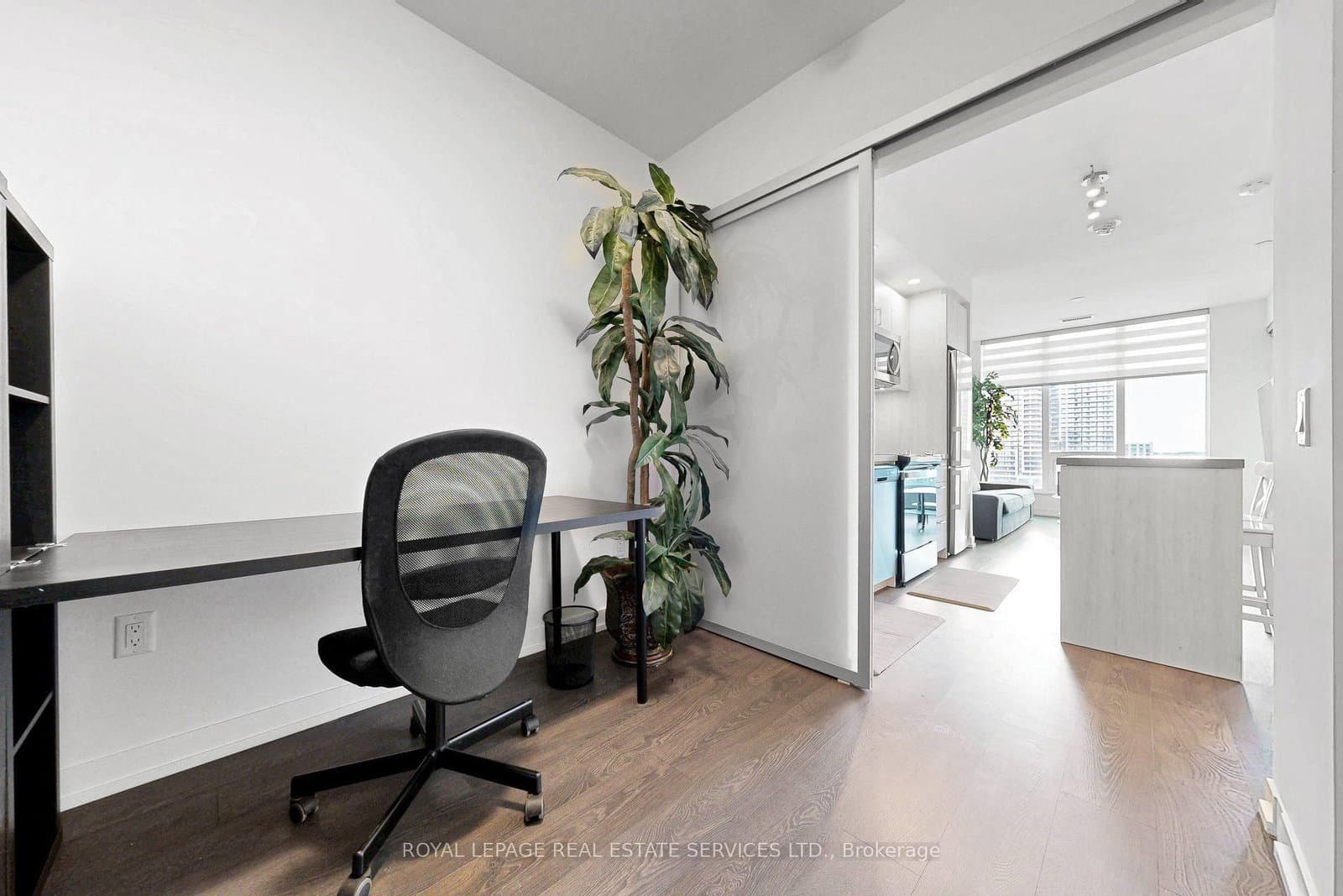 8868 Yonge Street, Unit 1107E thumbnail 17