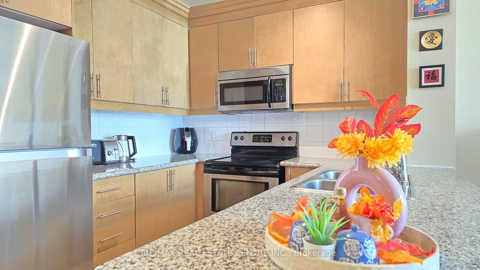 18 Harding Boulevard, Unit PH207 thumbnail 16