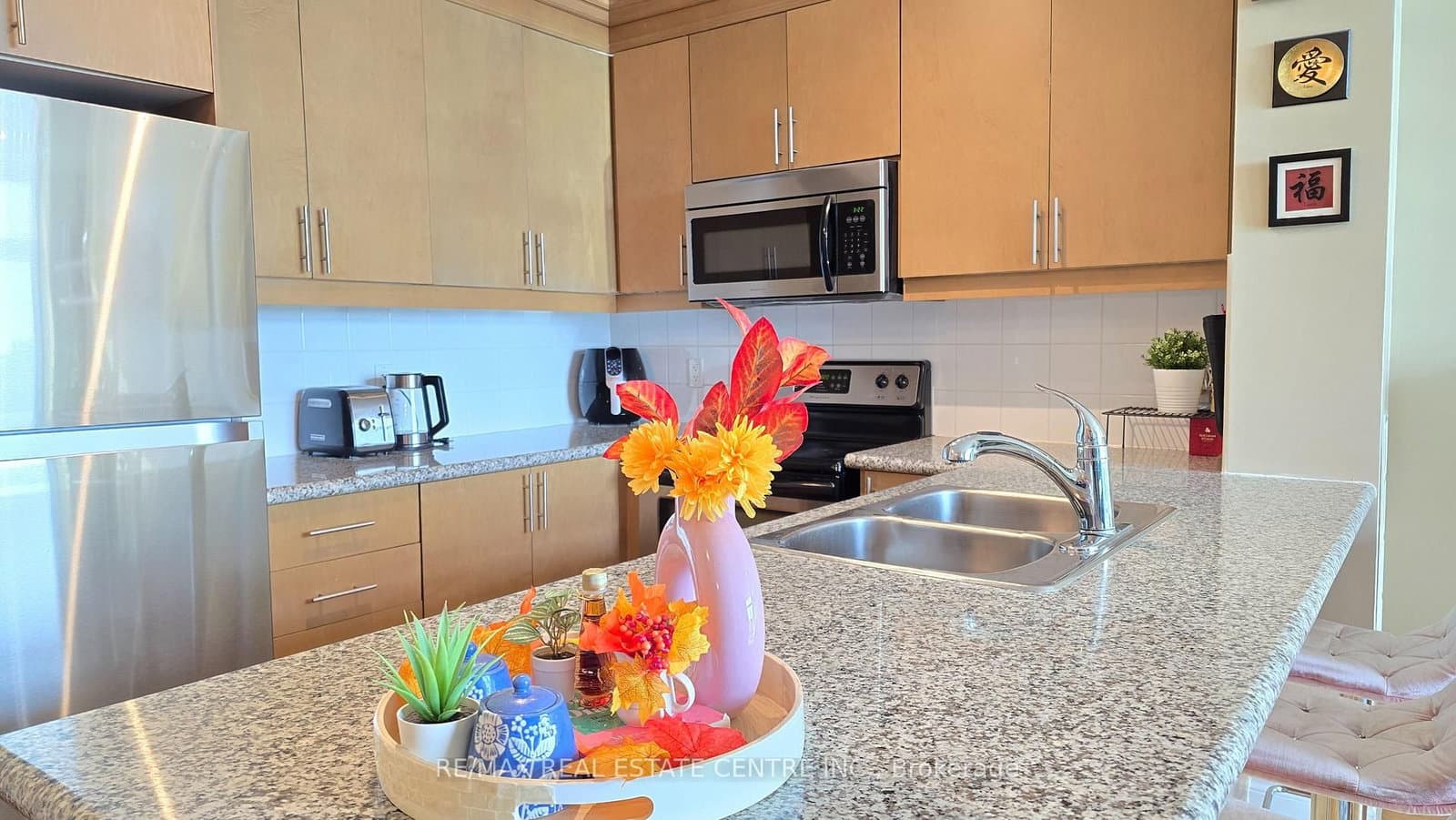 18 Harding Boulevard, Unit PH207 thumbnail 19