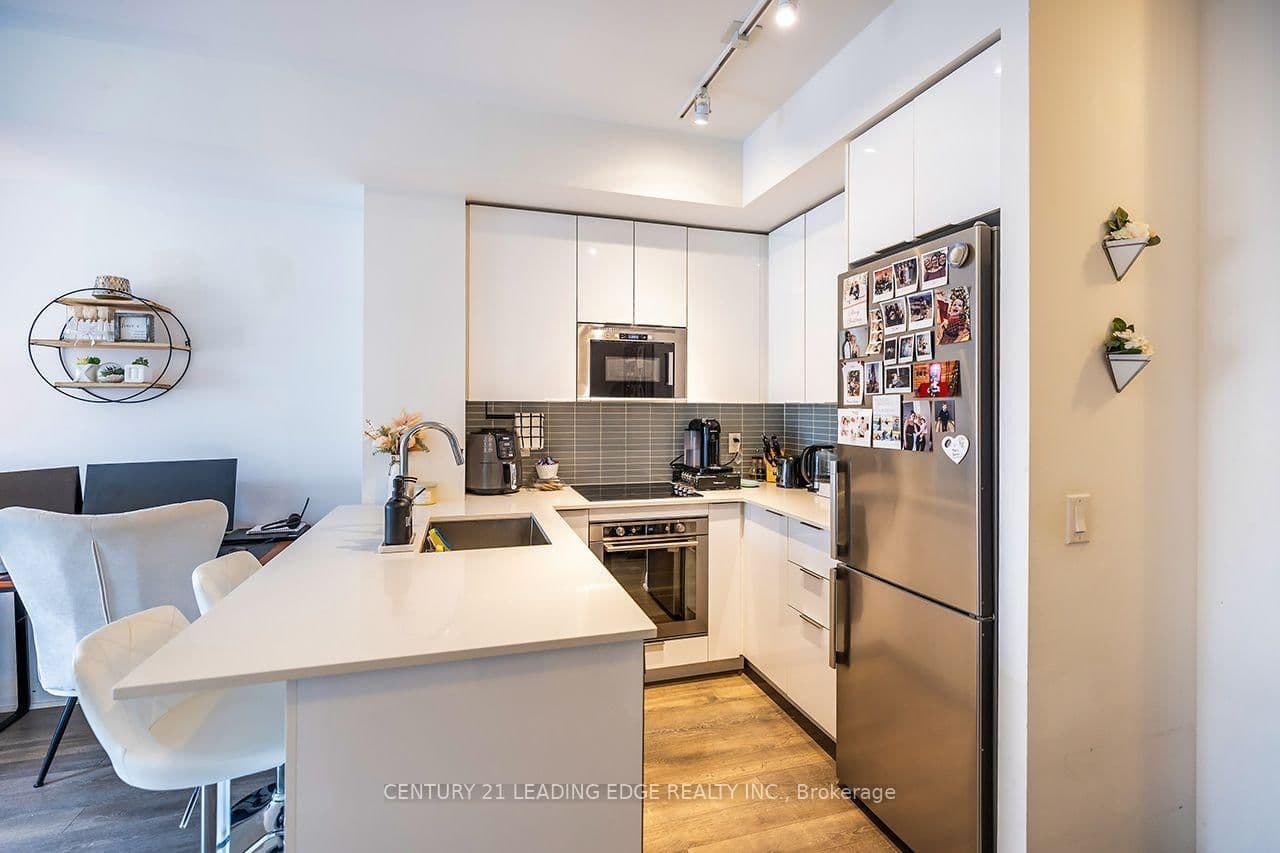 99 Eagle Rock Way, Unit 728 thumbnail 2