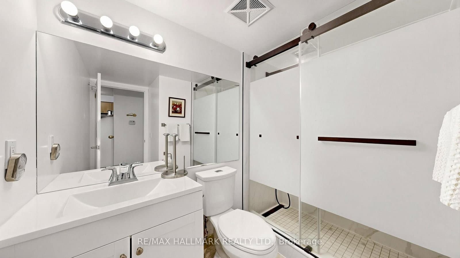310 Red Maple Road, Unit 712 thumbnail 19