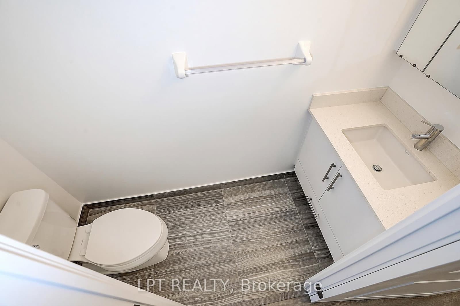 75 Oneida Crescent, Unit 1601 thumbnail 13