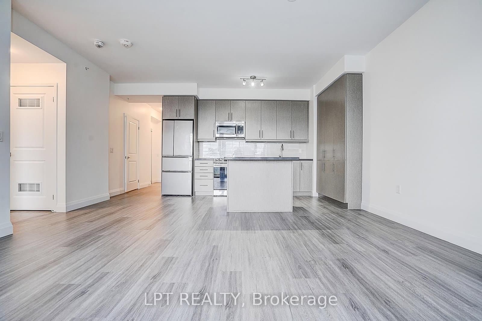 75 Oneida Crescent, Unit 1601 thumbnail 17