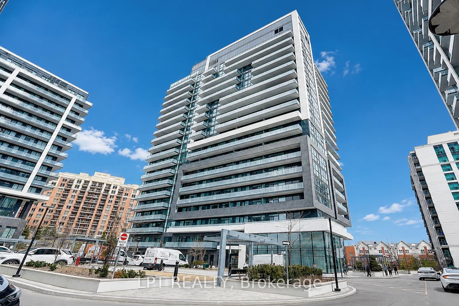 75 Oneida Crescent, Unit 1601 thumbnail 2