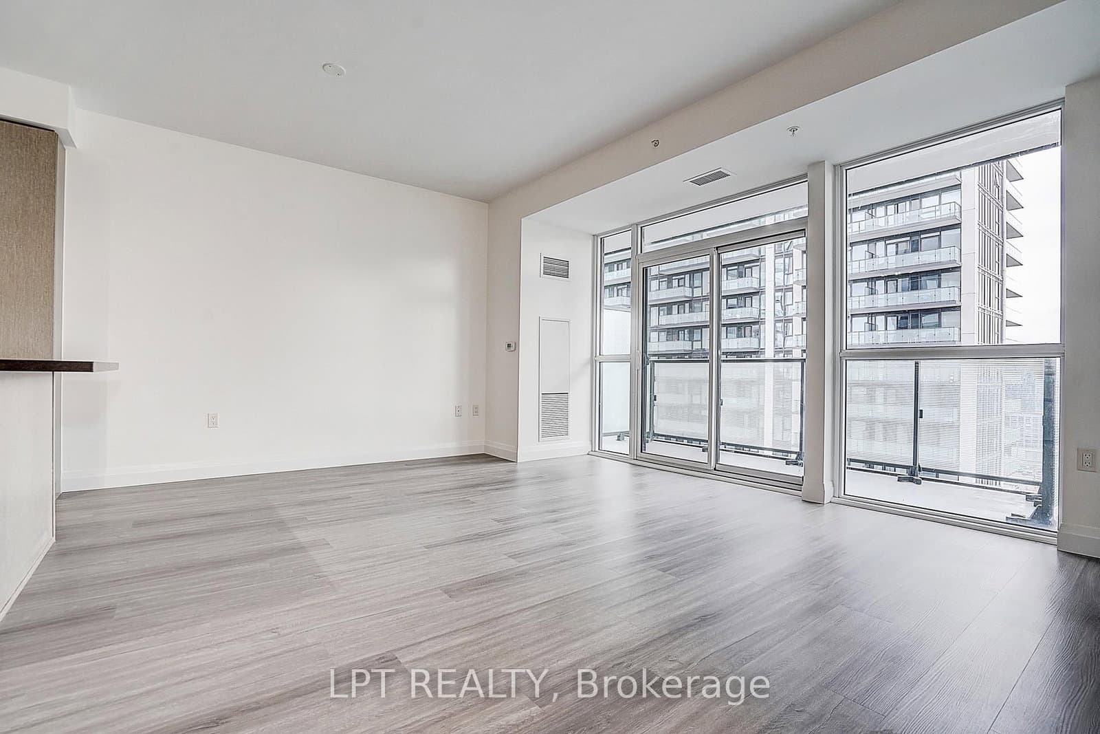 75 Oneida Crescent, Unit 1601 thumbnail 21