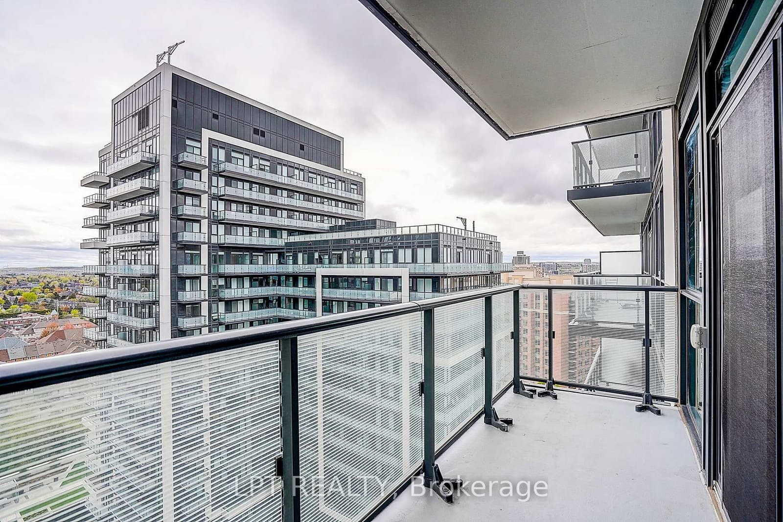 75 Oneida Crescent, Unit 1601 thumbnail 27