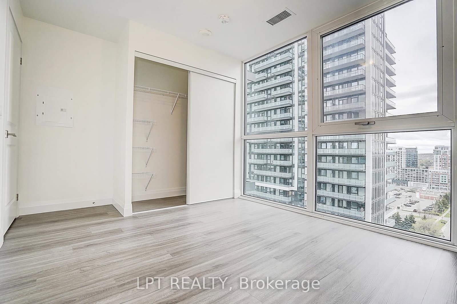 75 Oneida Crescent, Unit 1601 thumbnail 31